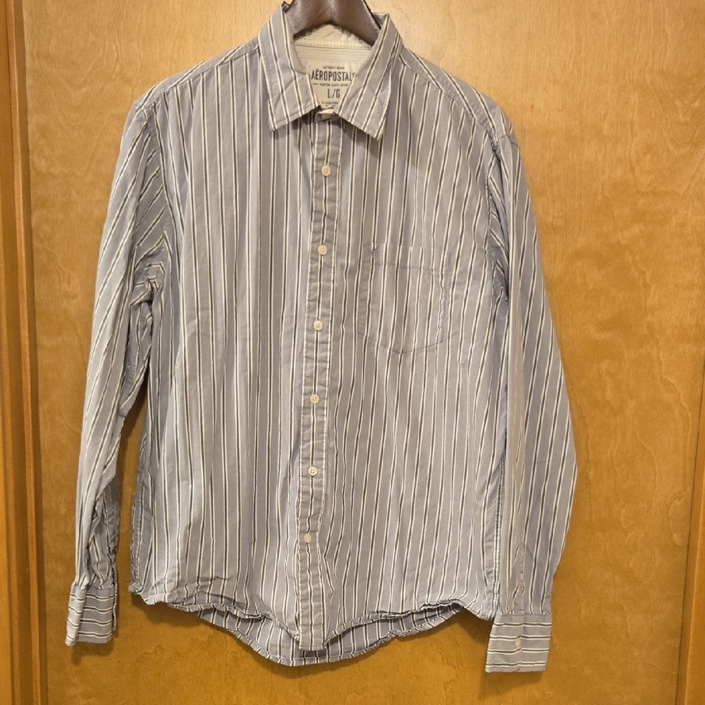 Mens Aeropostale Gray and White Striped Casual Button-Down Shirt